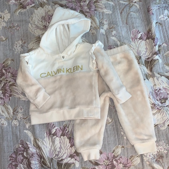 Calvin Klein Other - Calvin Klein baby fleece set 12 months